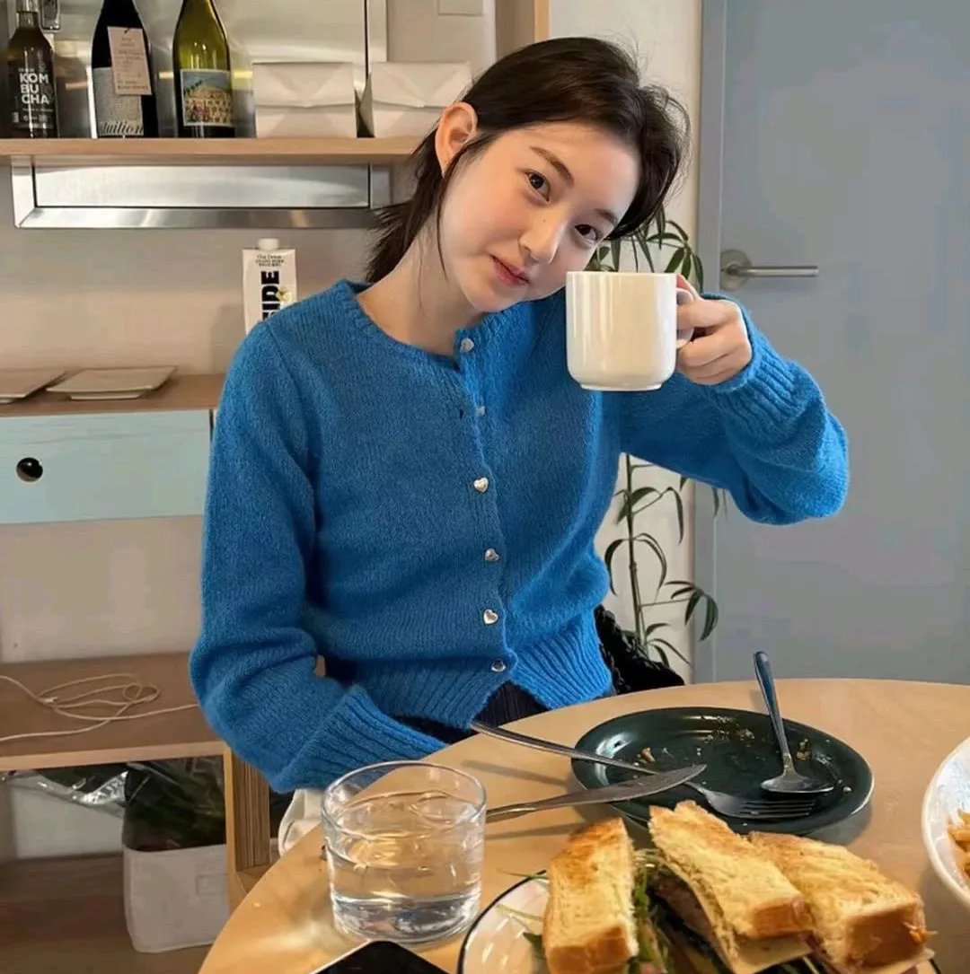 明月照尖东封面
